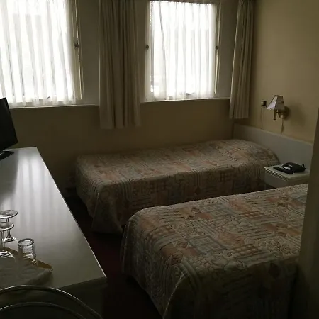 ホテル Plein 13 2*